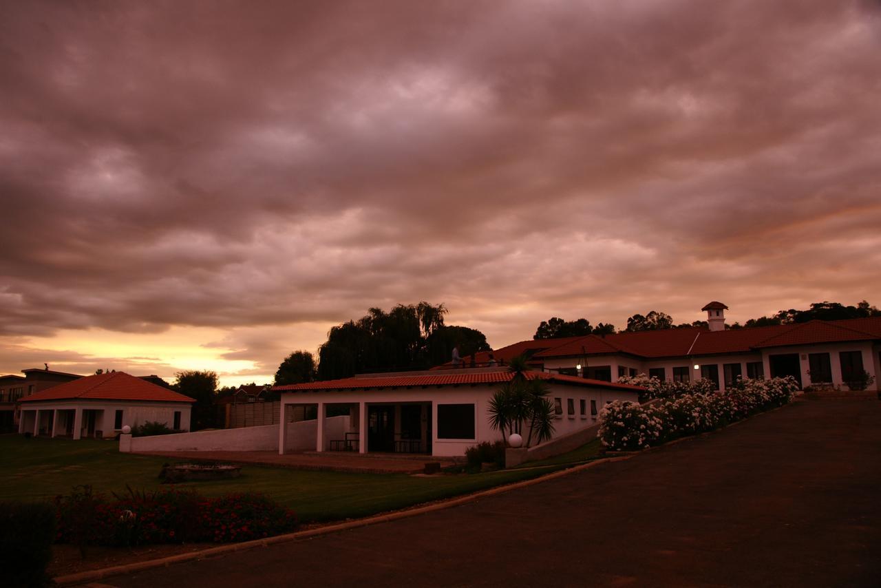 Bottom Of Boden Hotel Benoni Exterior foto